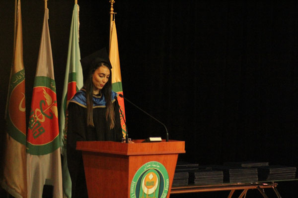 2016-grad04