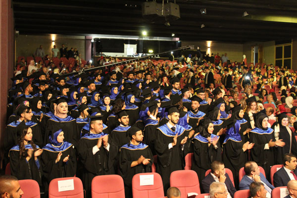 2016-grad07
