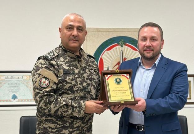 الدّكتور يكن يهنّئ العميد فادي الرّز بتعيينه مديرًا إقليميًّا لأمن الدّولة في الشّمال