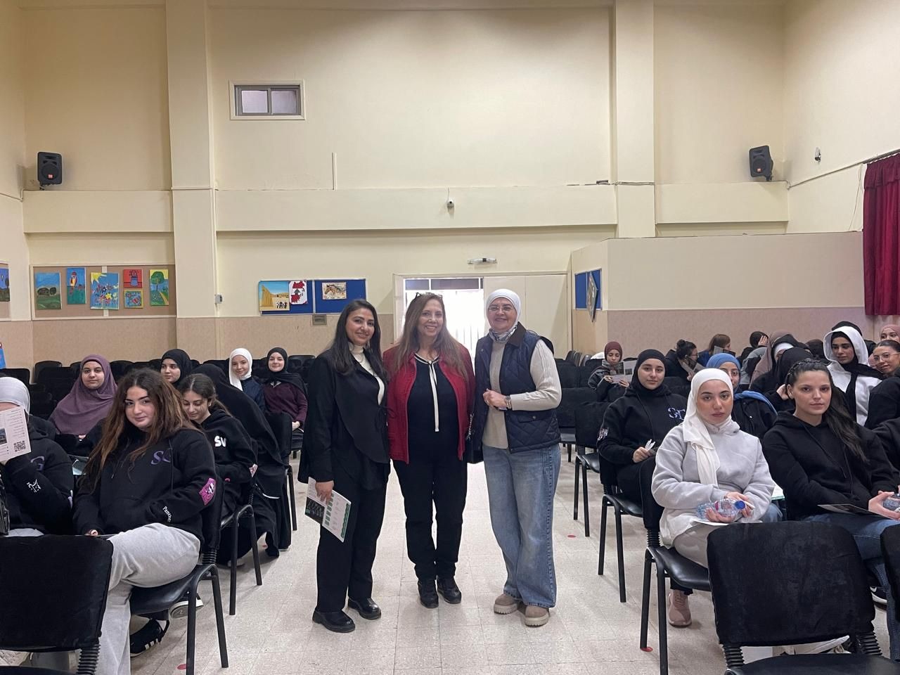 الجنان تعزّز حضورها الميدانيّ في الثّانويّات وتستعرض &quot;تخصّصات المستقبل&quot;