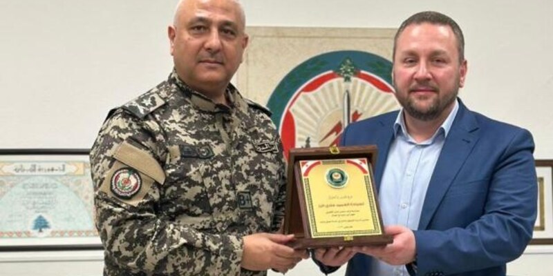 الدّكتور يكن يهنّئ العميد فادي الرّز بتعيينه مديرًا إقليميًّا لأمن الدّولة في الشّمال