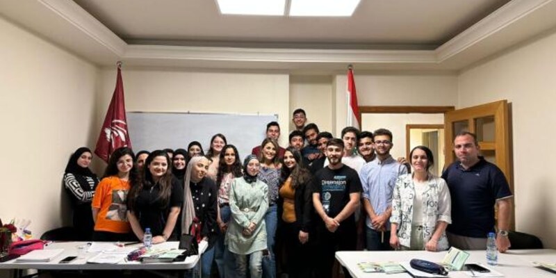 لقاء في مركز مشروع وطن الإنسان