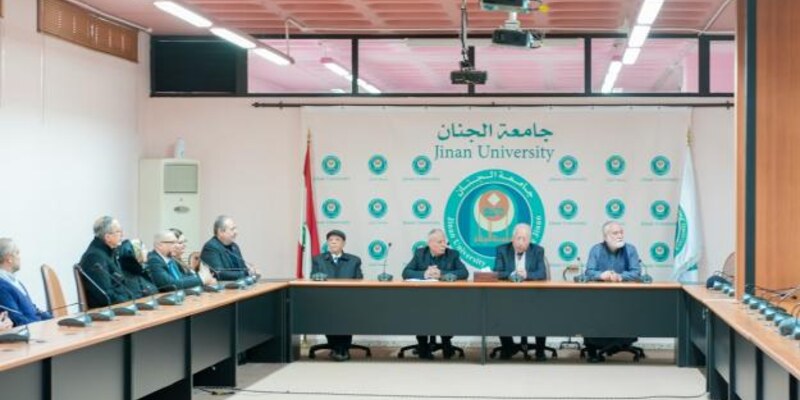 وسام المؤرّخ العربيّ لمكرّمين من اتحاد المؤرّخين العرب