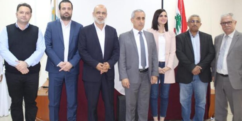 النائب خواجة محاضرًا في الجنان - صيدا