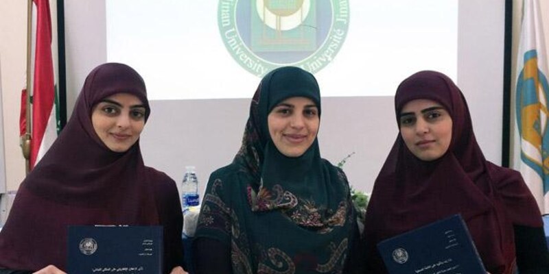 الجنان صيدا تمنح درجة الماجستير لثلاث طالبات في كلية الإعلام