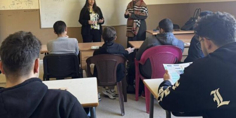 الجنان تتابع جولاتها التوجيهيّة في مدارس ومعاهد طرابلس