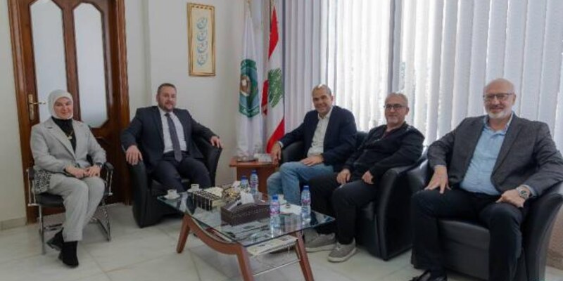 الدّكتور يكن يستقبل رجل الأعمال الأستاذ غسّان سمير الجسر