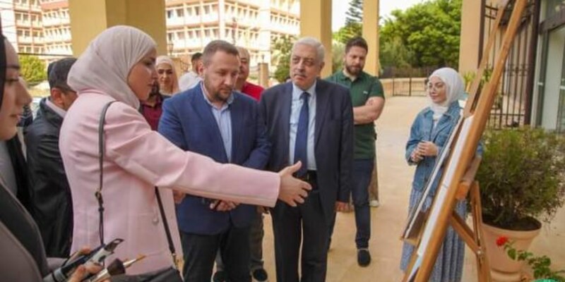 معرض صور ورسومات
