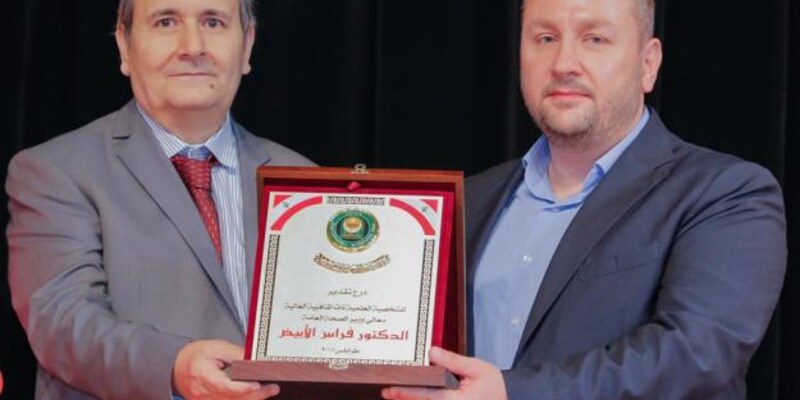 بناء مُستقبل التمريض، الابتكارات في التعليم والتنكنولوجيا والرفاهيّة