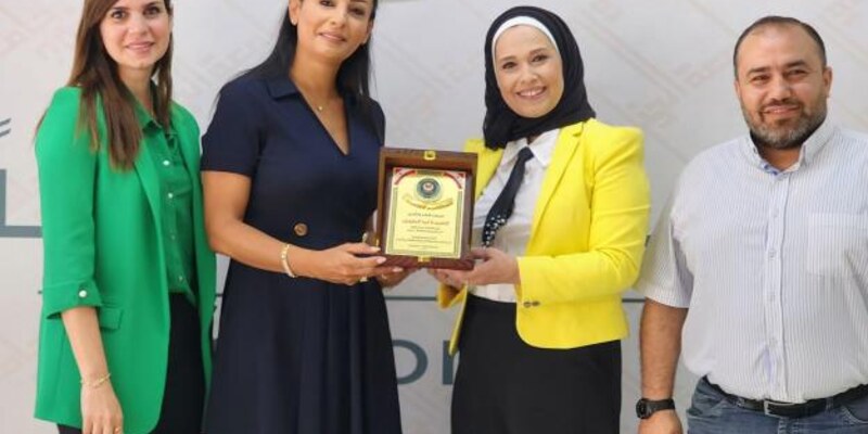 الجنان صيدا تستقبل رئيسة اتحاد لجان الأهل في المدارس الخاصّة