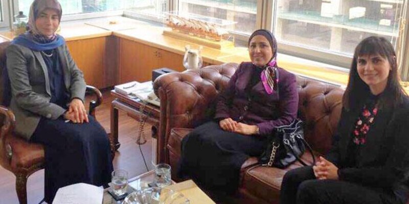 زيارة جامعة الجنان للوزيرة عناية عز الدين