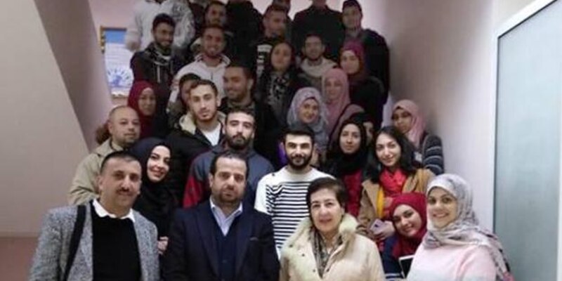 الجنان تنظم دورة تدريبية لرؤساء الأقسام التمريضية وللمرضين من مستشفيات صيدا