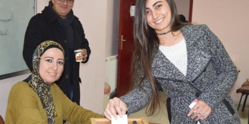 أجواء حضارية وتنافسية في الانتخابات الطلابية