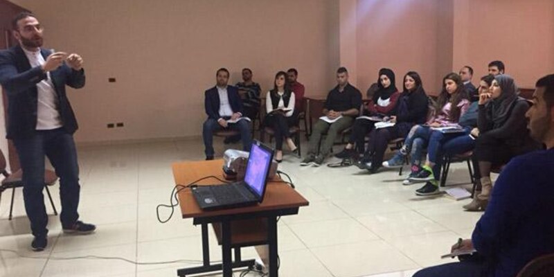 الباحث الأستاذ صلاح النشواتي في الجنان - صيدا
