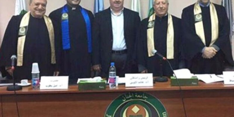 مناقشة بحضور رئيس الجامعة