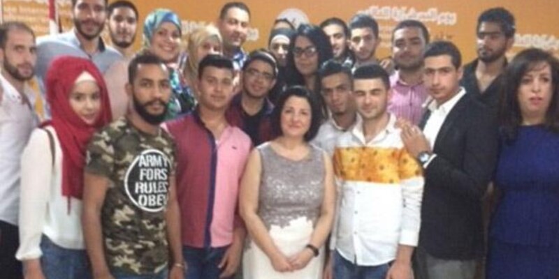 طلاب الجنان يشاركون في عيد التمريض العالمي